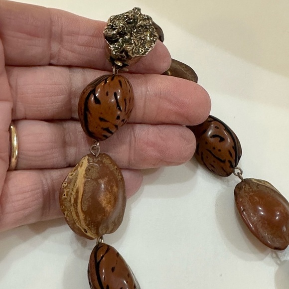 NUT NECKLACE Brown Necklace Featuring Various Size Nut’s. Unique - Picture 4 of 7